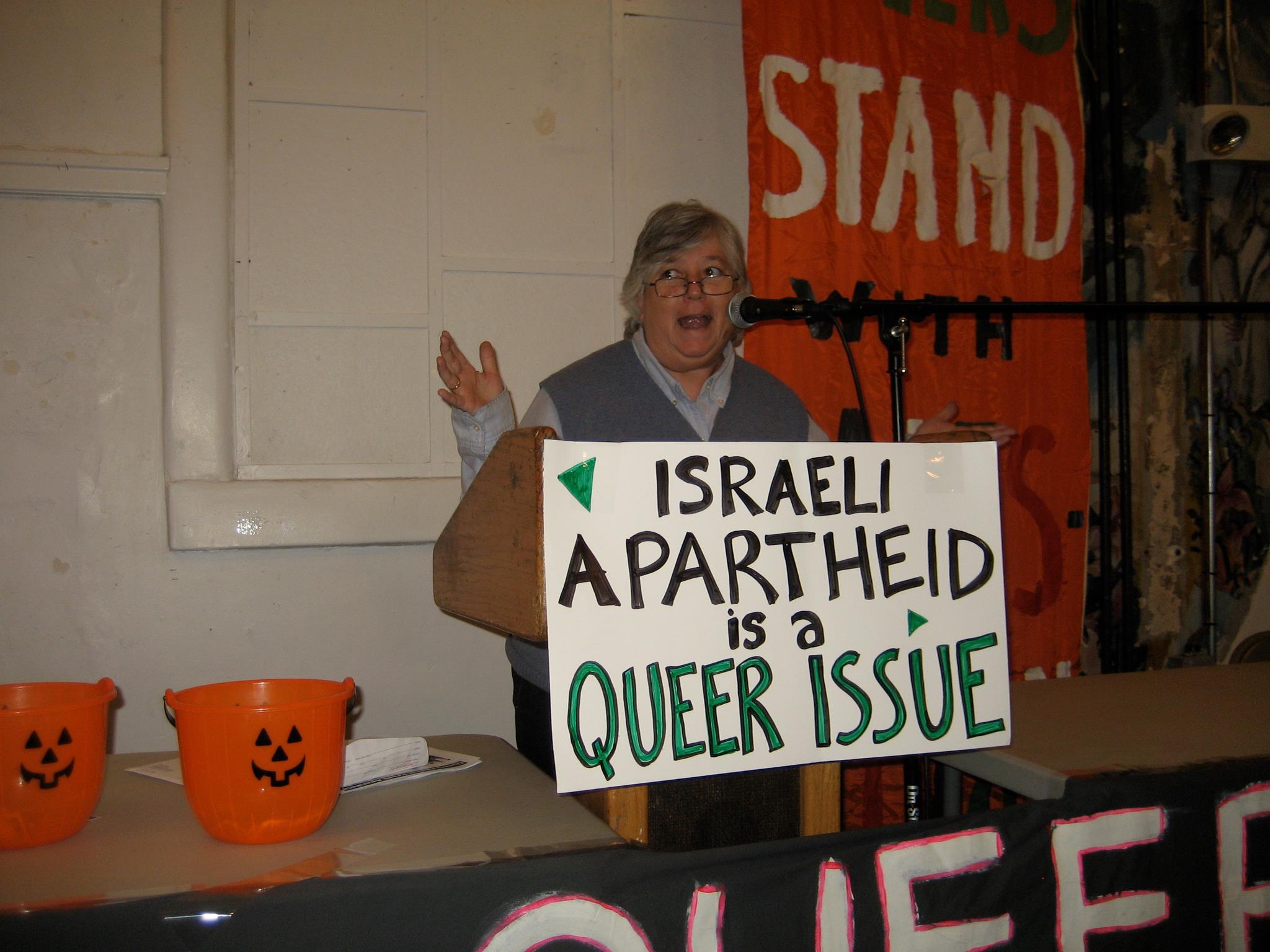 Leslie at Queers Against Israeli Apartheid (QAIA) Leslie at Queers Against Israeli Apartheid (QAIA)